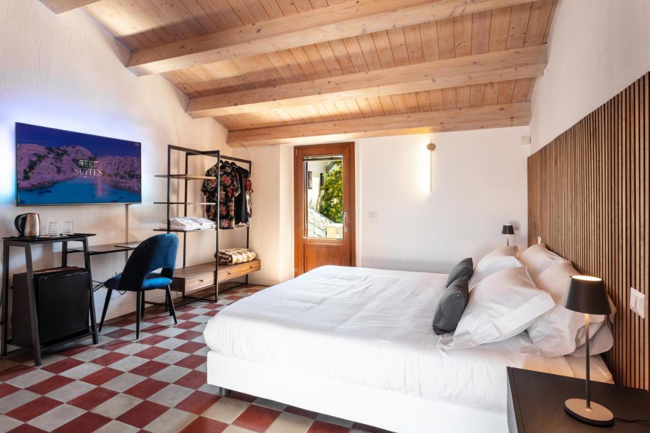 Reef Suites Ольбія Екстер'єр фото